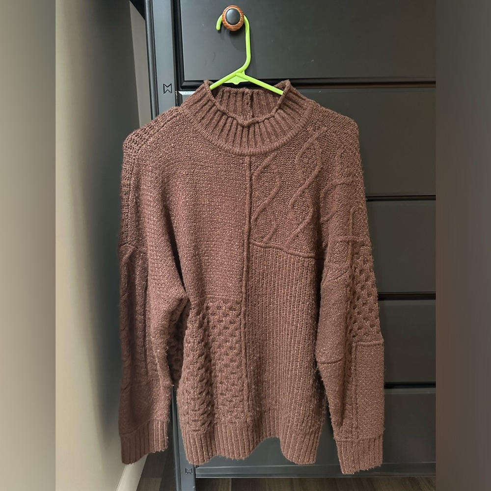 Women’s American Eagle sweater size small